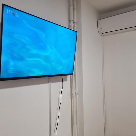 Studio Apartman Luna Karlovac Buitenkant foto