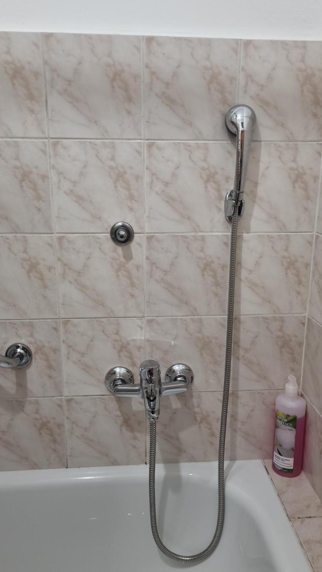 Studio Apartman Luna Karlovac Buitenkant foto