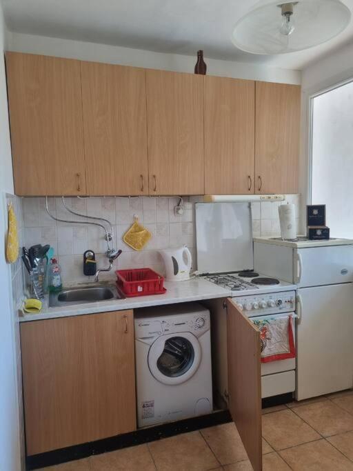 Studio Apartman Luna Karlovac Buitenkant foto