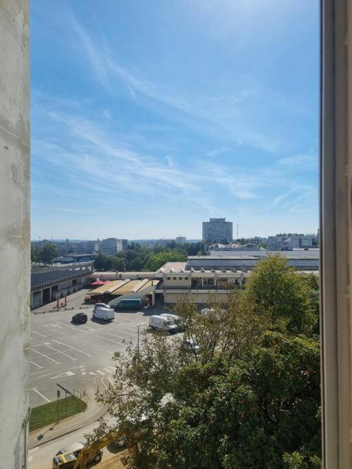 Studio Apartman Luna Karlovac Buitenkant foto